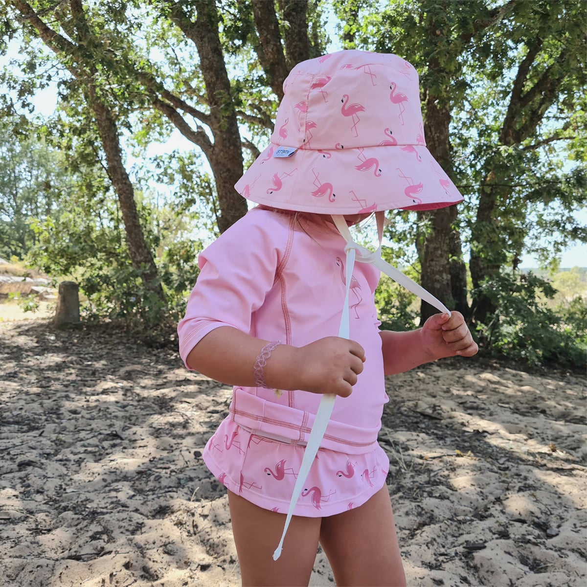 SOMBRERO BTBOX UPF 50+ FLAMINGOS 2-5 AÑOS / 49-56 CM