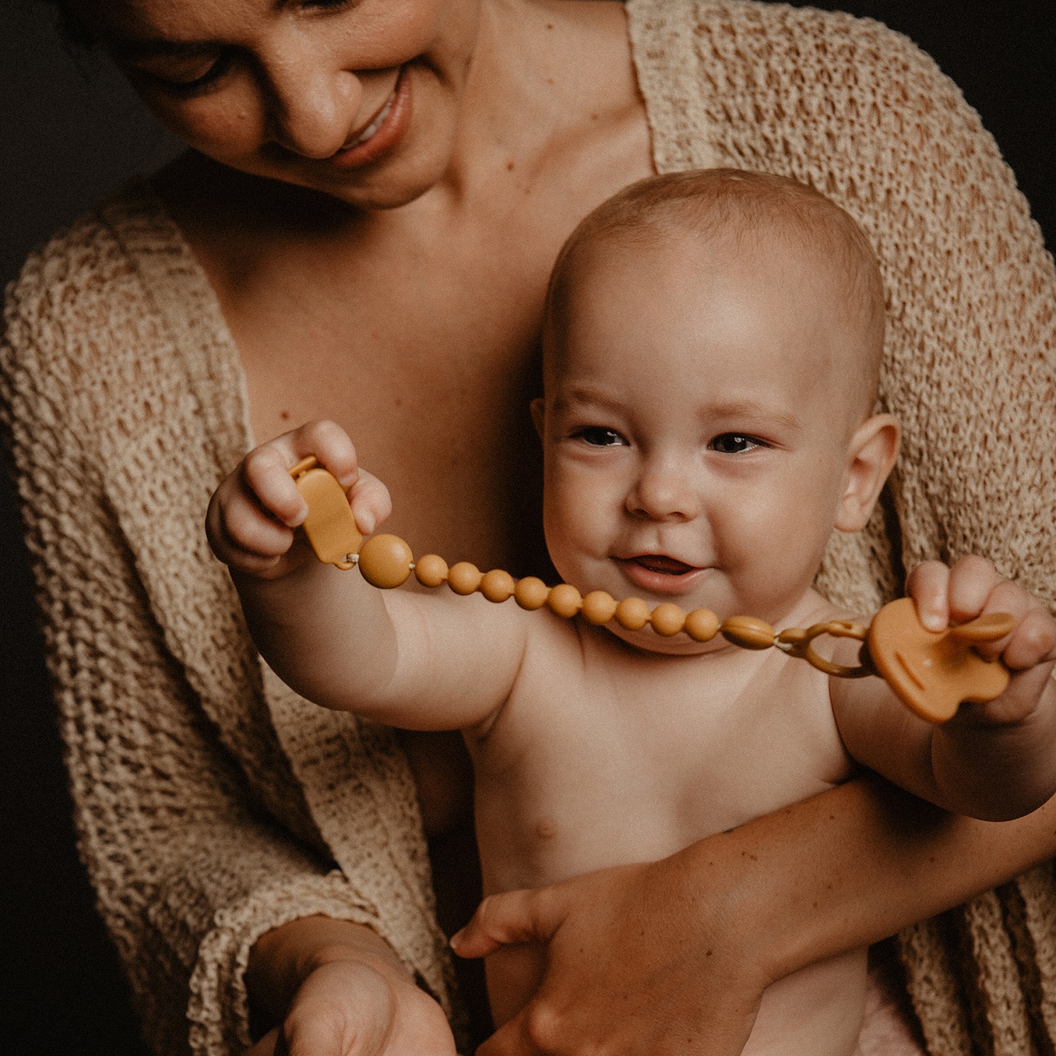 CADENA CHUPETE C/BROCHE BOLITAS SILICONA TEJA I3