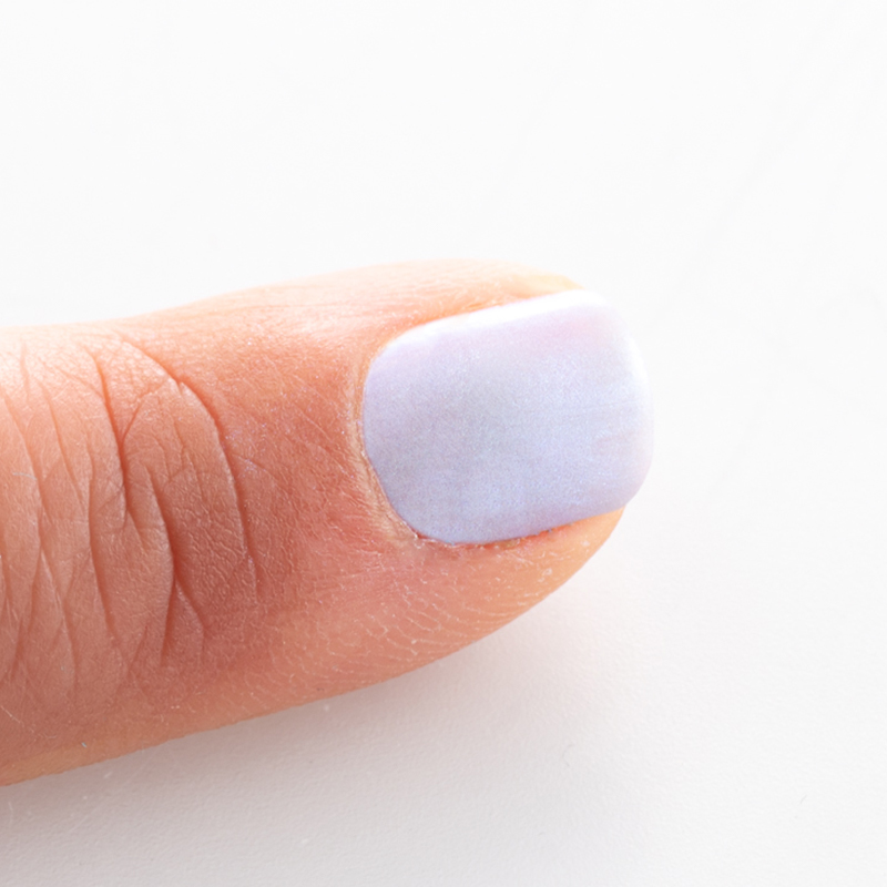 ESMALTE DE UÑAS AL AGUA NAMAKI AZUL
PLATA