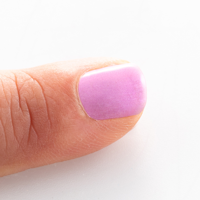ESMALTE DE UÑAS AL AGUA NAMAKI MALVA