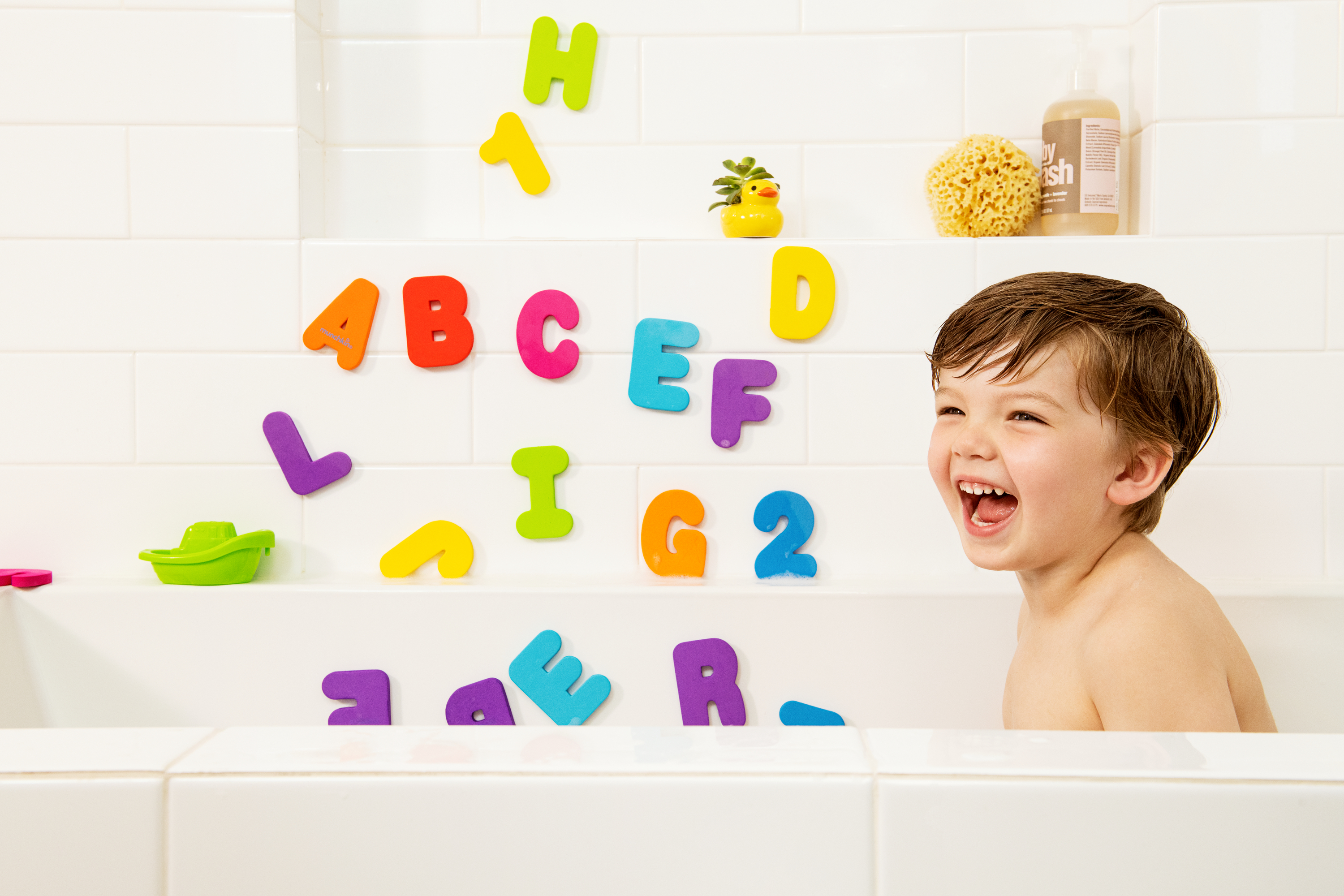 MUNCHKIN Letras y Números para el baño adherentes, Pack 36 unidades