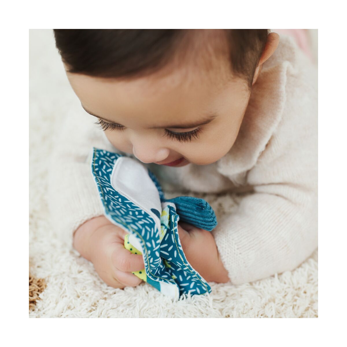 MINILAND SENSORIAL - PAPEL CRUJIENT LEON MARINO