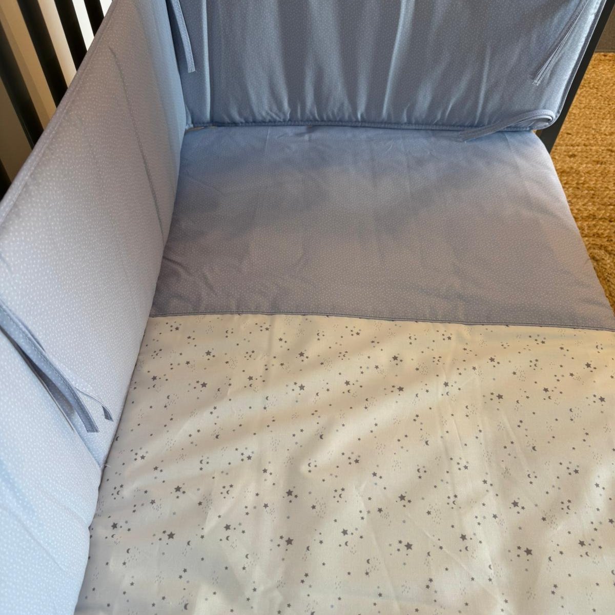COLCHA+PROTECTOR ESSENTIAL SKY CELESTE