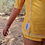 CAMISETA BTBOX UPF 50+ M/C LUNARES MOSTAZA 12-24 MESES